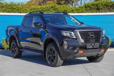 2025 Nissan Navara Pro-4X  4x4 auto