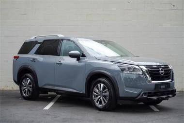 2025 Nissan Pathfinder Ti 8 seater 3.5 4x4