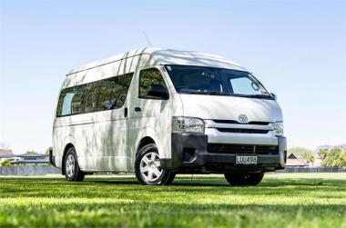 2018 Toyota Hiace ZX 3.0TD 4AT 12 Seat Minibus