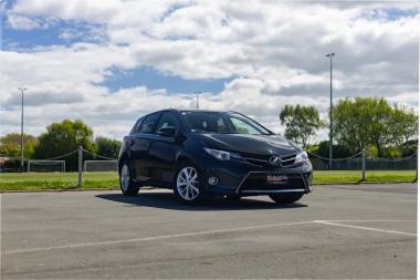 2014 Toyota Auris 180G S Package (Corolla)