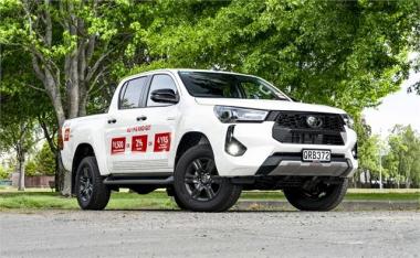 2024 Toyota Hilux SR5 2.8L Turbo Diesel Mild Hybri