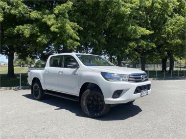 2017 Toyota Hilux SR Double Cab 2.8L Turbo Diesel 