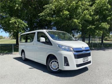 2021 Toyota Hiace ZR Dual Slider 2.8L Turbo Diesel