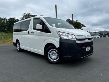 2022 Toyota Hiace ZR 2.8DT 6AT