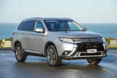 2022 Mitsubishi Outlander LS 2.4 4x4 auto