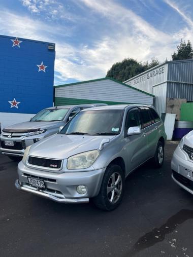 2004 Toyota RAV4