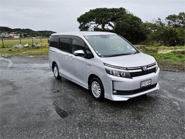 2017 Toyota Voxy 1.8 Hybrid 5 Dr Wagon CVT 2WD (ZW