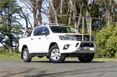 2017 Toyota Hilux SR5 Double Cab 2.8L Turbo Diesel