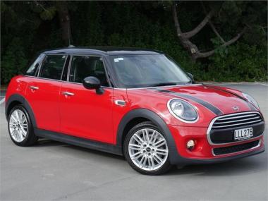 2018 MINI Cooper 5-Dr Hatch Manual