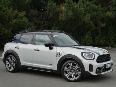 2021 MINI Countryman S E ALL4 Yours