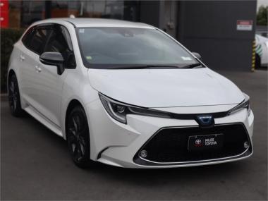 2020 Toyota Corolla Touring 1.8L Hybrid WxB Wagon 