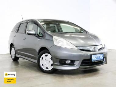 2013 Honda Fit Shuttle Hybrid 'Fine Line'