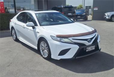 2019 Toyota Camry ZR HYBRID, Leather