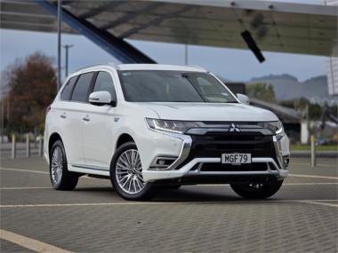 2019 Mitsubishi Outlander Vrx Phev/4Wd/At