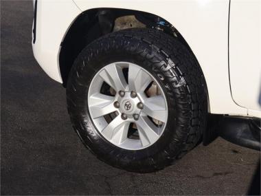 2020 Toyota Hilux SR 2.8L Turbo Diesel 4WD Manual 