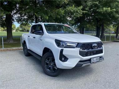 2024 Toyota Hilux SR5 2.8L Turbo Diesel Double Cab