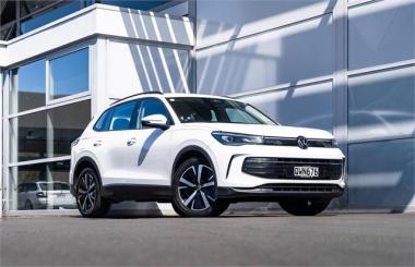 2024 Volkswagen Tiguan All-New Life 2WD Petrol Aut