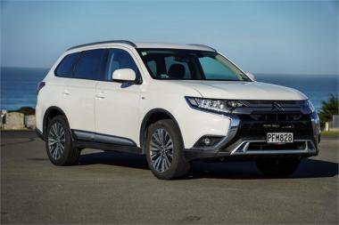 2022 Mitsubishi Outlander LS 2.4 4x4 7-seats