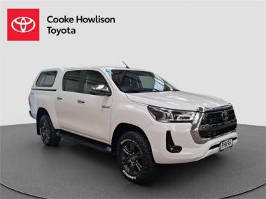 2022 Toyota Hilux SR5 4WD