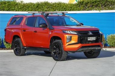 2020 Mitsubishi Triton GLS-B  4x4  auto