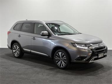 2022 Mitsubishi Outlander Ls 2.4P/Cvt