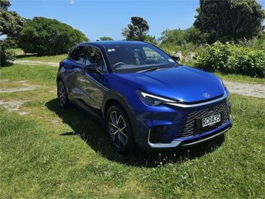 2025 Lexus LBX Active 1.5P HEV ECVT FWD SUV/5D/5S