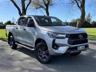 2025 Toyota Hilux SR5 2.8D 4WD Auto Hybrid