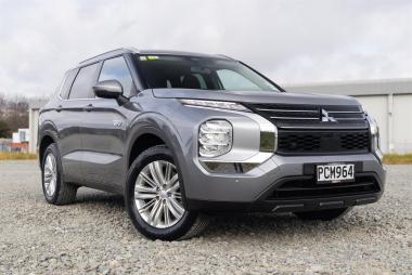 2022 Mitsubishi Outlander LS PHEV/4WD/AT