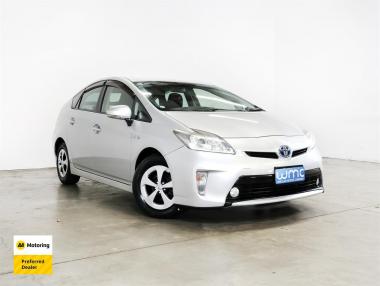 2015 Toyota PRIUS 1.8lt Hybrid S-Package