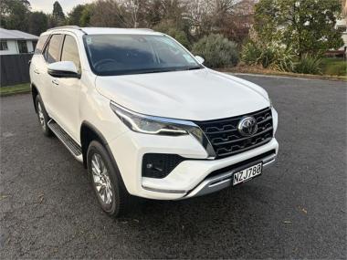 2022 Toyota Fortuner Limited 2.8DT 6AT 4WD WG/5D/7