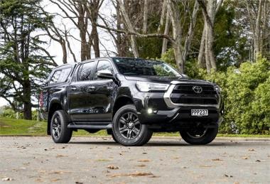 2022 Toyota Hilux SR5 Double Cab 2.8L Turbo Diesel