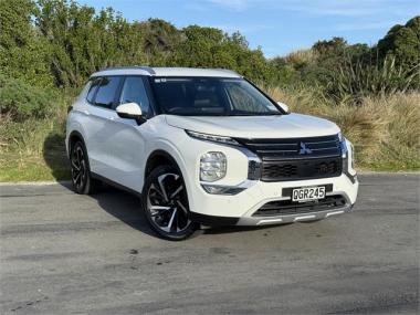 2023 Mitsubishi Outlander Xls 2.5P/4Wd/Cvt