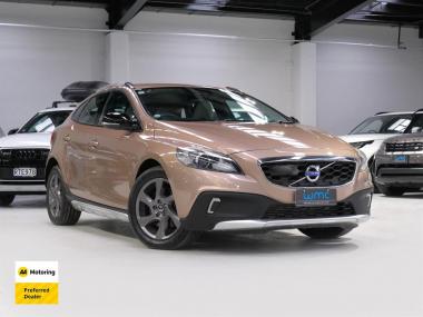 2013 Volvo V40 T5 AWD 'Cross Country'