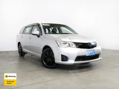 2014 Toyota Corolla Fielder Hybrid
