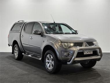 2014 Mitsubishi Triton D/Cab Gls 2.5D/4Wd/5