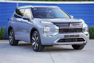 2025 Mitsubishi Outlander 2.5 Exceed 4x4 facelift
