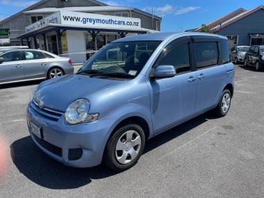 2014 Toyota SIENTA