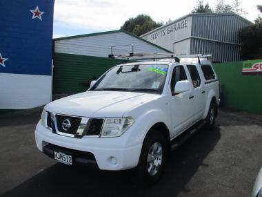 2014 Nissan Navara D/C 2.5D 4WD ST MT