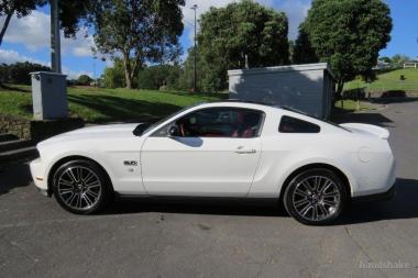 2011 Ford MUSTANG GT 5.0 RED HOT GLASSROOF