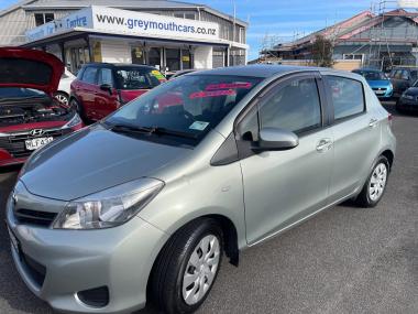 2013 Toyota Yaris YR 1.3P HATCH5 5M