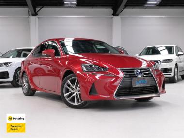 2016 Lexus IS 300h 2.5lt Hybrid Version L 'Facelif