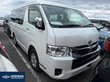 2024 Toyota Hiace 10 Seat Minibus 2.7 Petrol 4WD