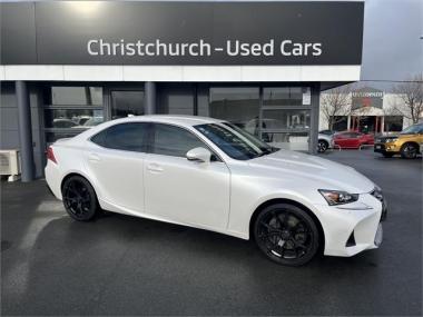 2019 Lexus IS 300 2.0Pt/8At