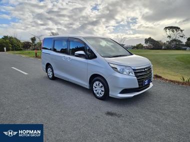 2015 Toyota Noah Welcab Wheelchair