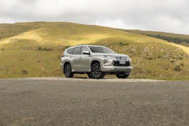 2023 Mitsubishi Pajero Sport VRX 4WD