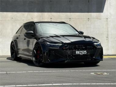 2025 Audi RS6 Avant Performance
