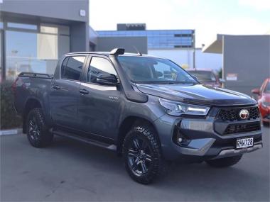 2025 Toyota Hilux SR5 2.8DT Hybrid 6AT 4WD