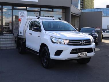 2018 Toyota Hilux SR DIESEL Auto, Extra Cab, Flatd