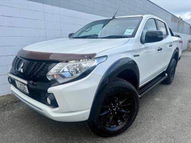 2018 Mitsubishi Triton GLS 4WD - BLACK EDITION