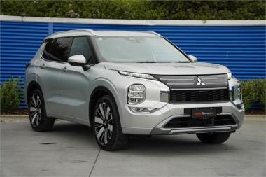 2025 Mitsubishi Outlander VRX 4x4 auto